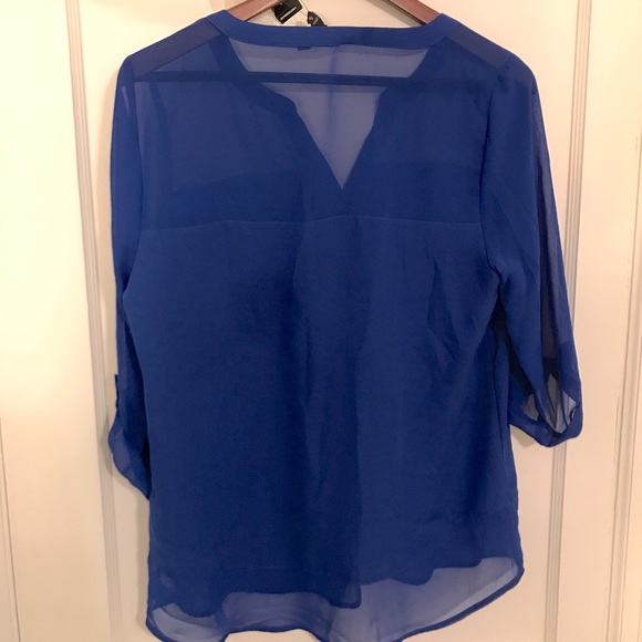 2 Express tops - Picture 3 of 4